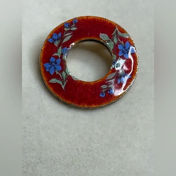Vintage Guilloché Enamel Brooch Red Floral Round Circle Blue Flowers Art Style - Picture 3 of 6